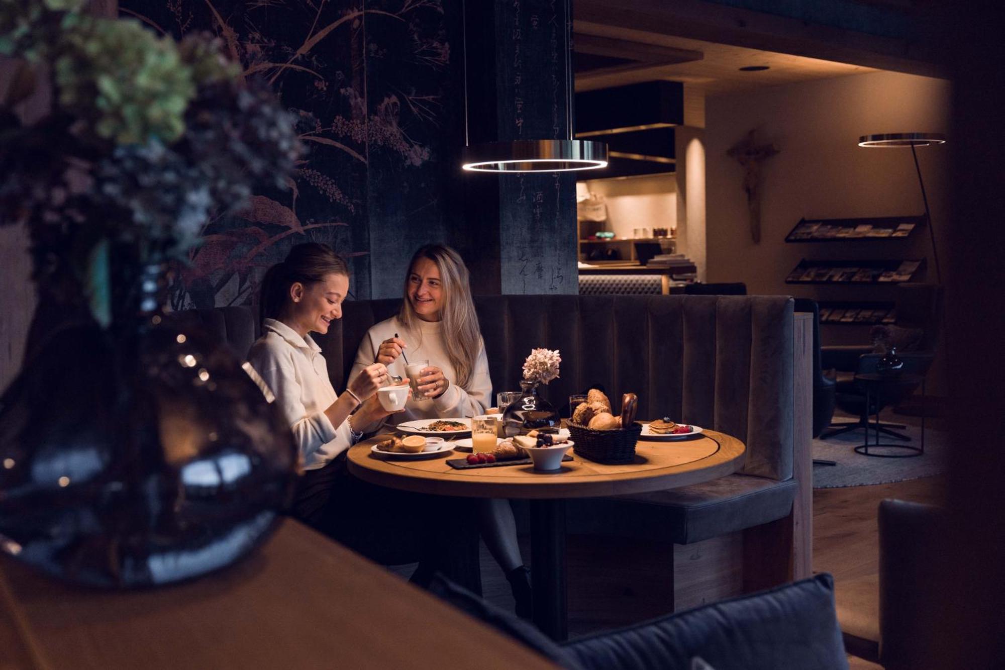 Das Kaltenbach - Aparthotel Ngoại thất bức ảnh